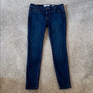 Hollister Low-Rise Super Skinny Jeans Size 7S